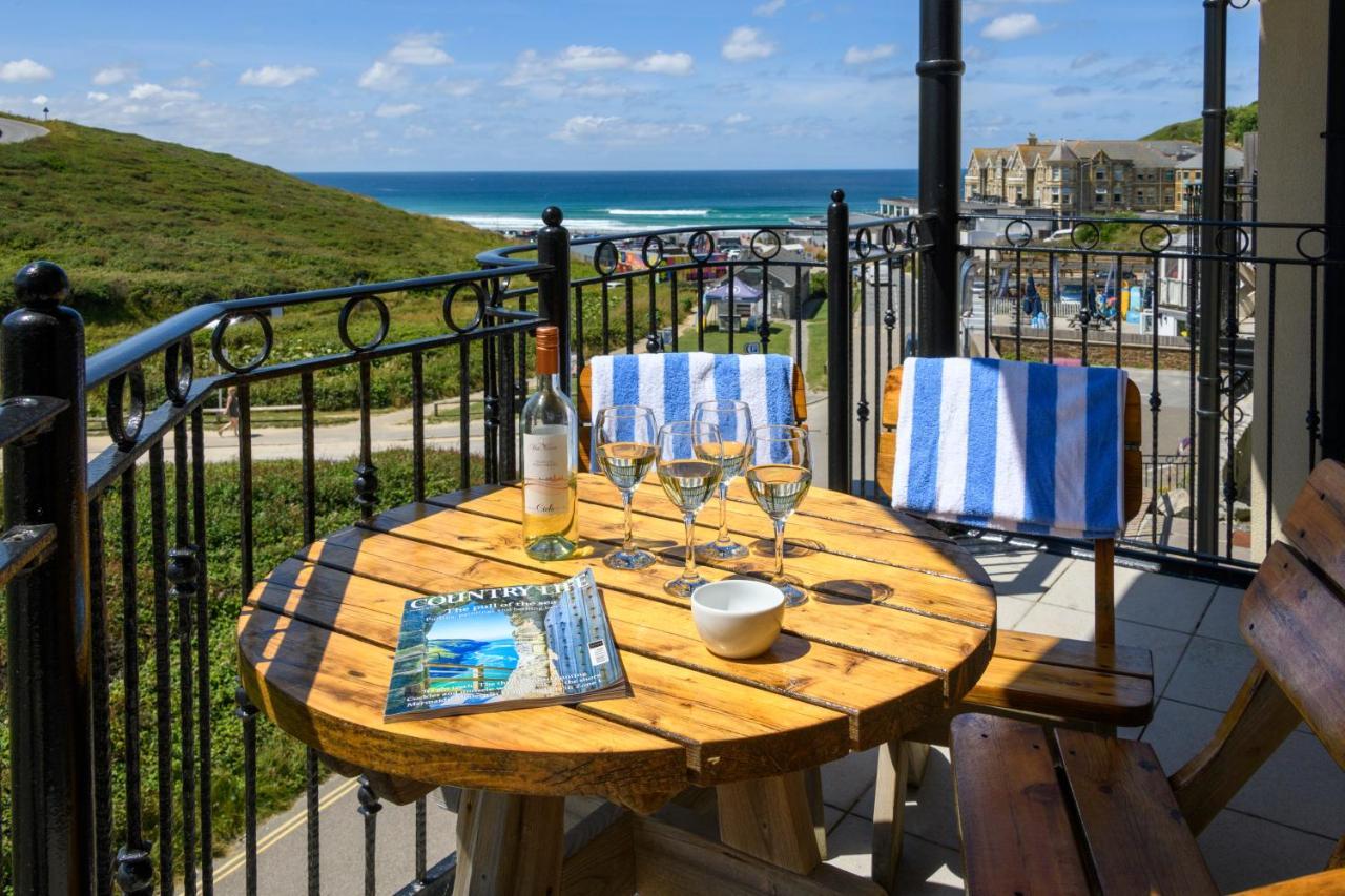 Beachcombers Apartments New Quay Buitenkant foto