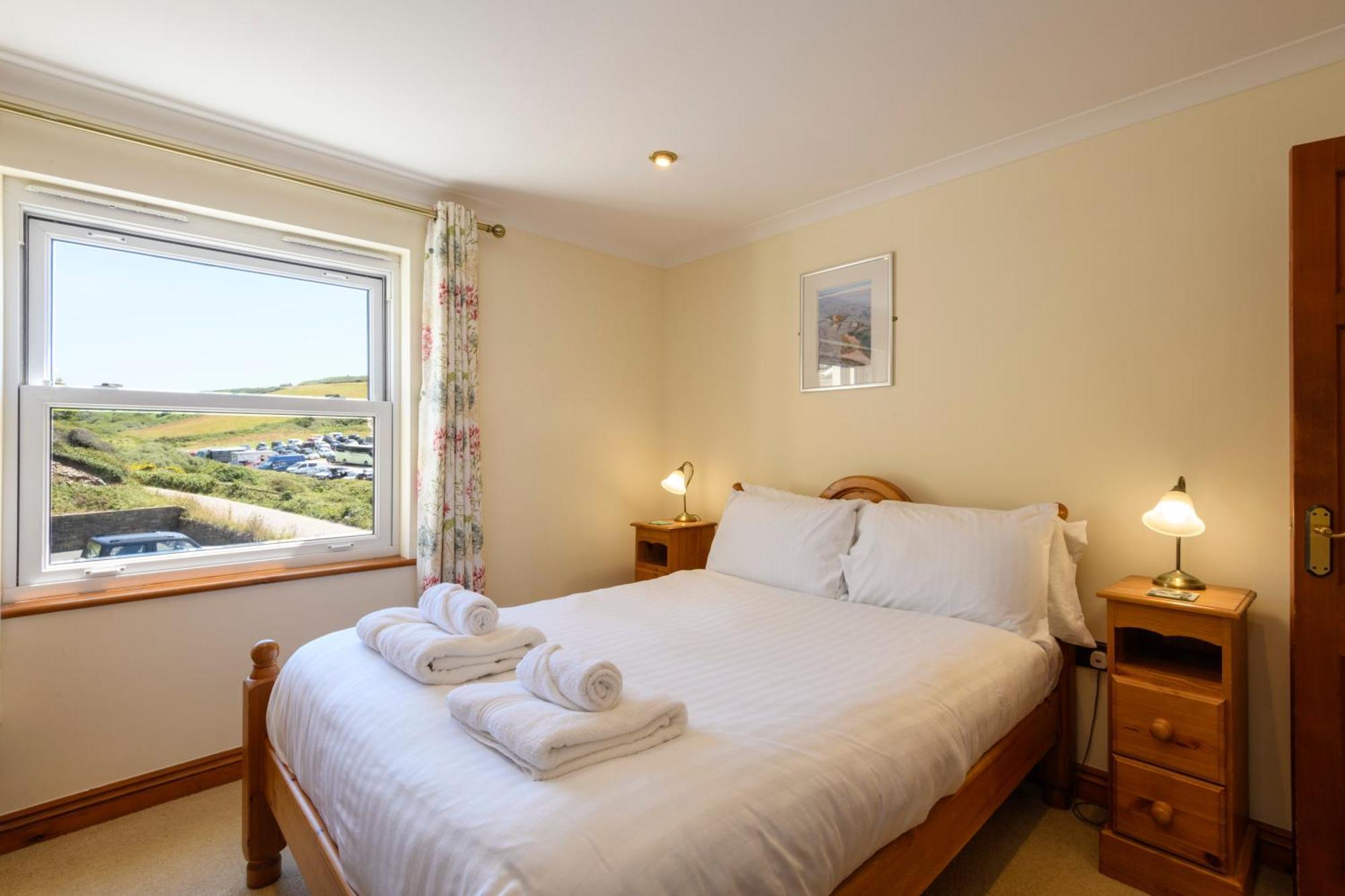 Beachcombers Apartments New Quay Buitenkant foto