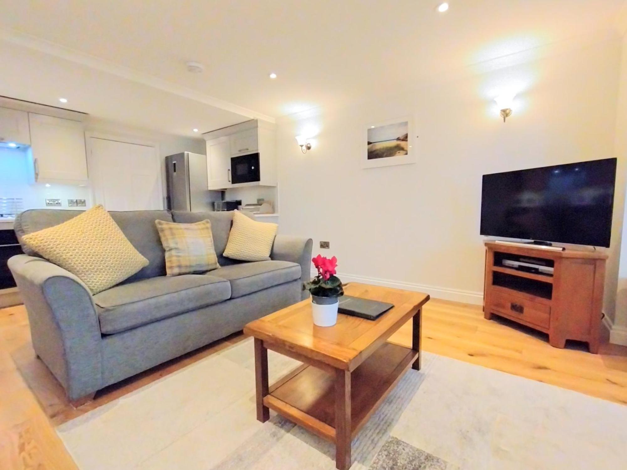 Beachcombers Apartments New Quay Buitenkant foto